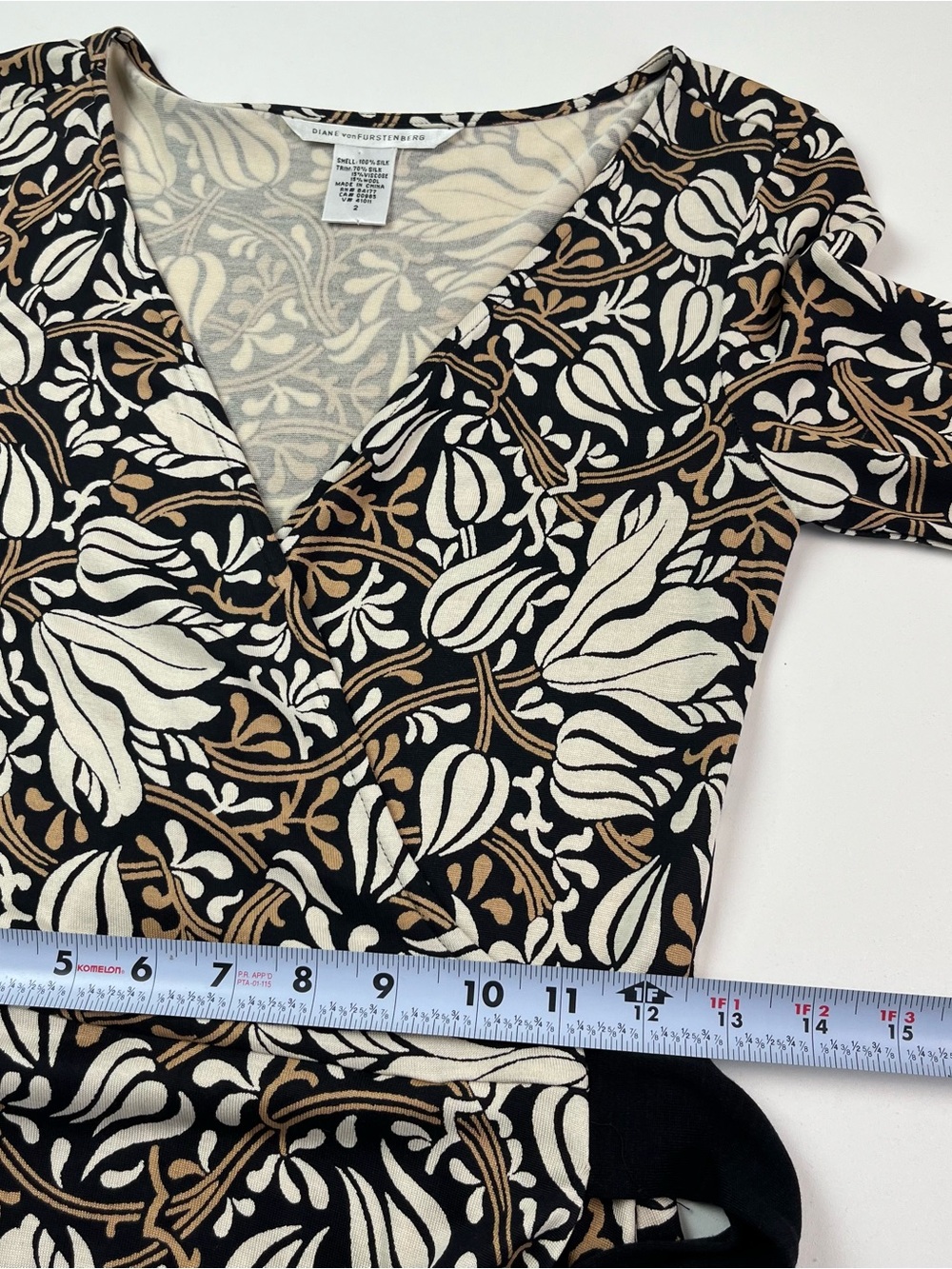 Diane von Furstenberg Silk Wrap Midi Dress sz 2 Floral Brown Classic Office DVF - Picture 7 of 9